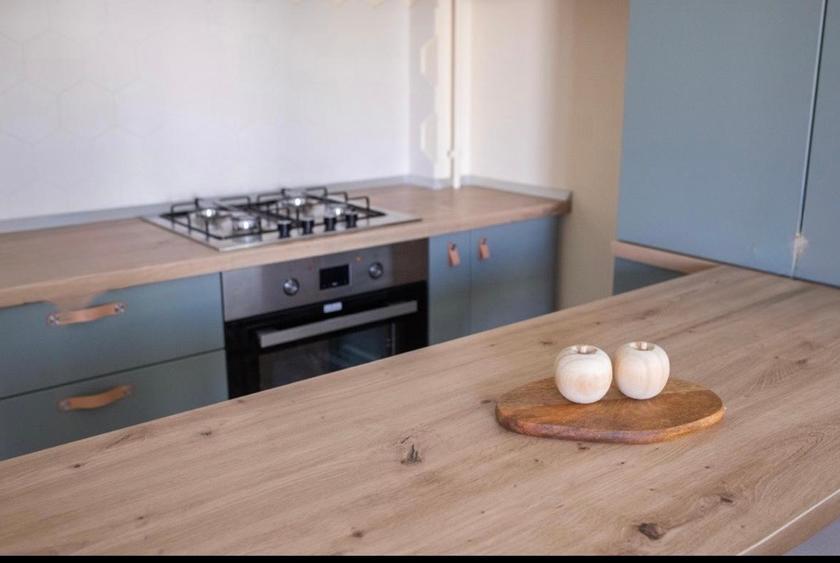 Închiriere apartament 2 camere complex Central/Stefan cel Mare