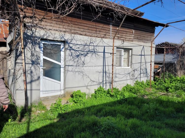 Casa si teren ,utilitati  - 4
