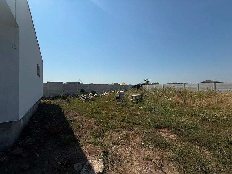 Casă individuală pe parter – 4 camere  Comision 0