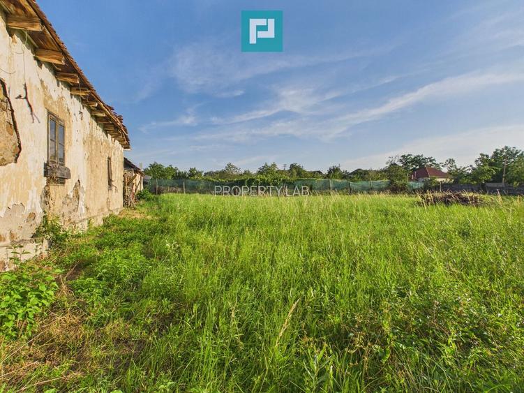 Casă în centrul localității Dezna, județul Arad - 5