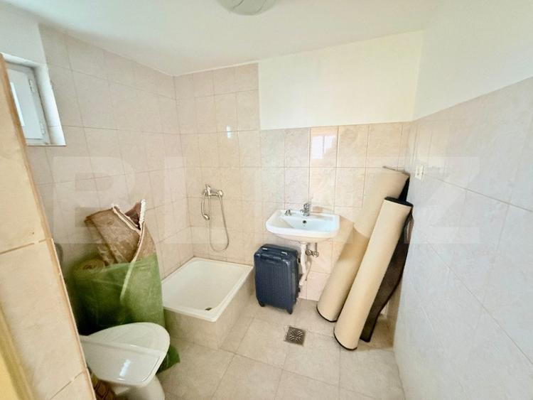 Casă ,4 camere, 255 mp, zona Balomir