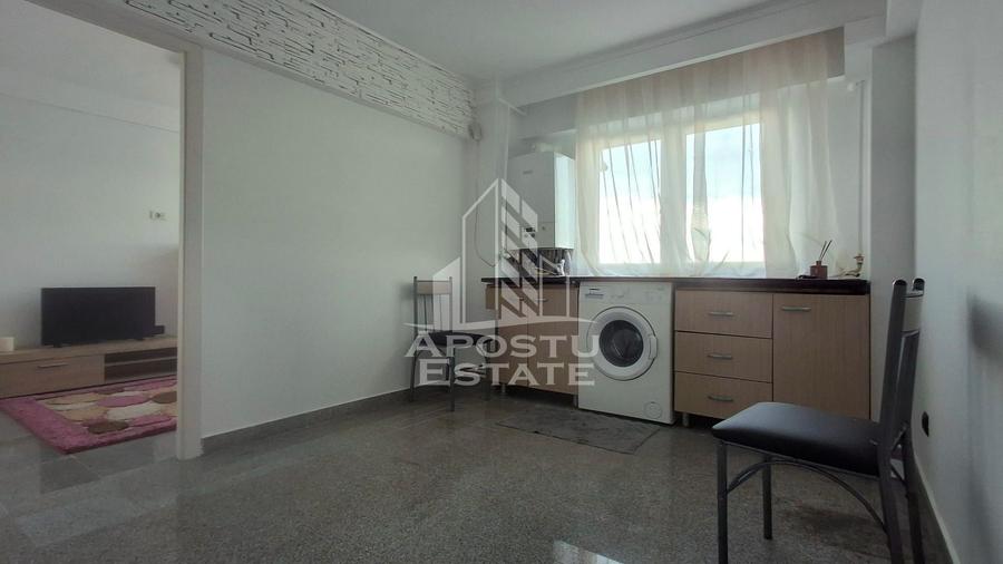 Apartament cu 2 camere decomandat zona Micalaca