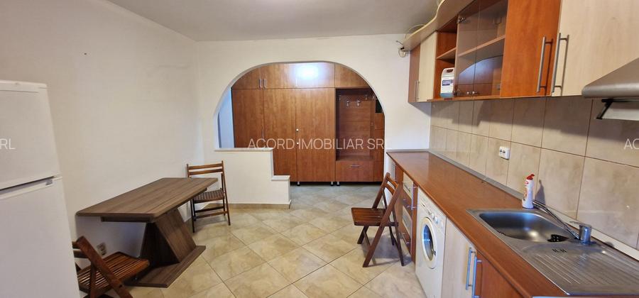 Apartament 4 camere, 2bai , 102 mp zona BCR - 16