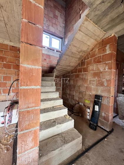 Casă individuală la roșu – 118 mp utili, teren 420 mp, drum privat și curte - 20