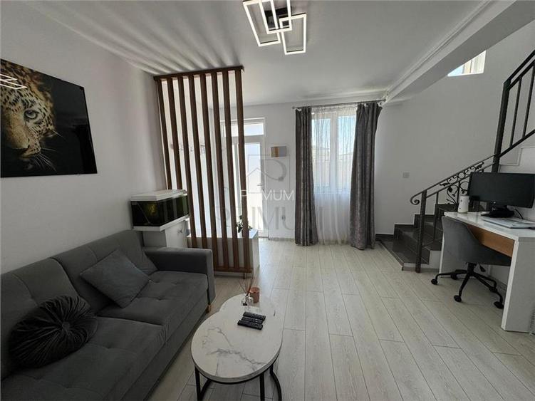 TRIPLEX CU TERASA SI CURTE PROPRIE - CALEA URSENI - IN SPATE LA ZONE 2 - 13