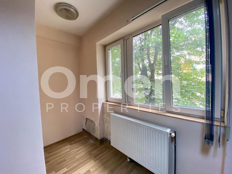 Apartament cu 2 camere, la etaj intermediar, situat Ultracentral