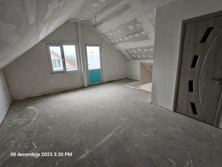 Vila in centrul localitatii Lumina