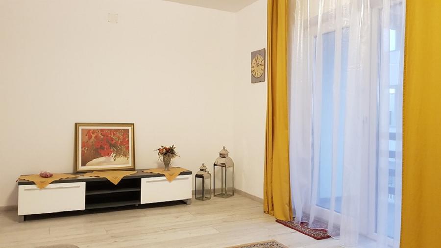 Apartament 3 camere, Vila, Parcare