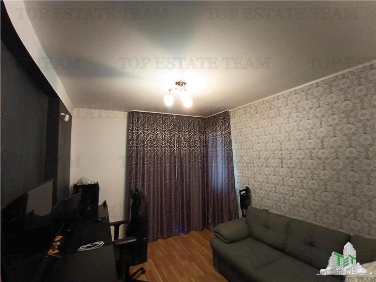Casa deosebita P+1 cu 4 camere, foisor in curte si garaj, in Bragadiru aproape d