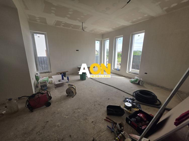Casa Tip Duplex Zona Piata Cetate, 4 Camere, 3 Bai