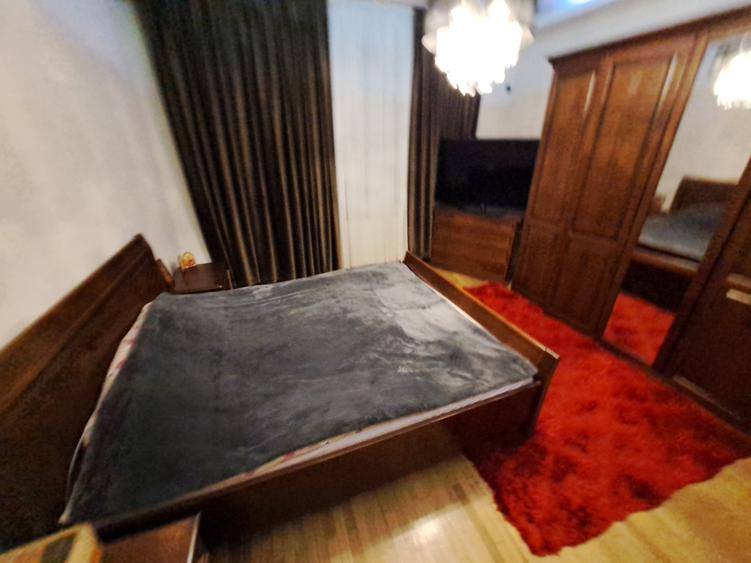 APARTAMENT 5 CAMERE CU SCARA INTERIOARA IN VILA - ANVELOPATA TERMIC ANUL CURENT