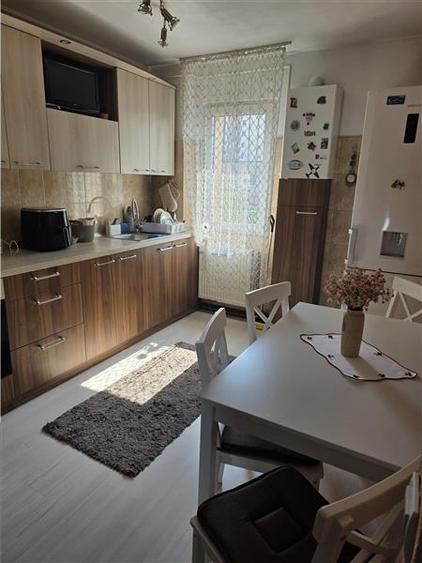 Apartament 2 camere, Garii