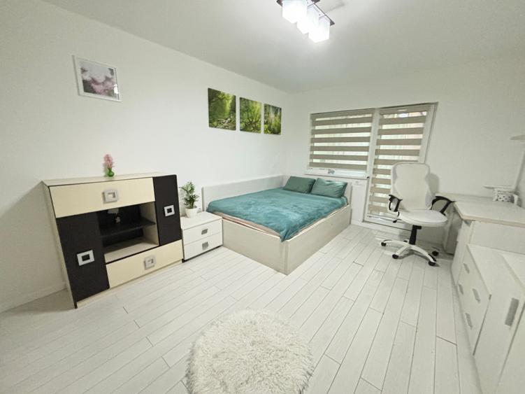 Inchiriez apartament lux Aradului