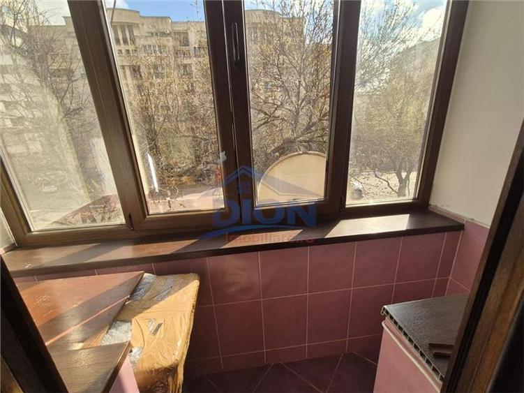 Natiunile Unite - Apartament  3 camere cu terasa , bloc 1991
