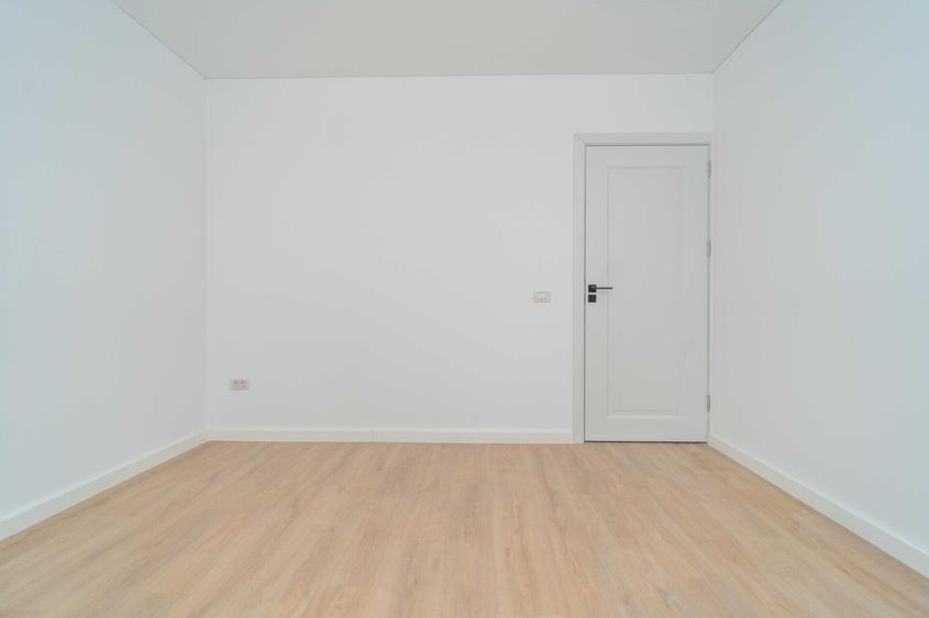 APARTAMENT CU 3 CAMERE, 2 BAI - 100 MP, NICOLINA, BLOC NOU