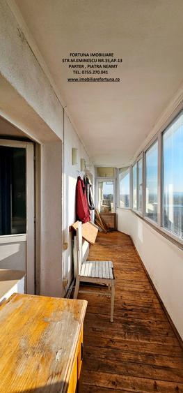 Apartament 3 camere, cu boxa si loc de parcare, zona 1 Mai
