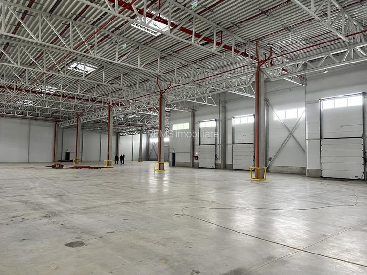 HALA LOGISTICA 1.000-3.200 MP GILAU | CLASA A | 4 RAMPE | 3 DRIVE-IN | ISU