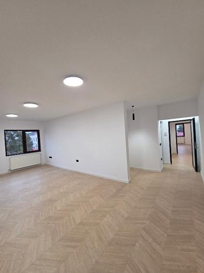 Inchiriere Clădire Birouri P+2-Ultracentral Ploiești-100mp/etaj-200mp/Clad+Curte