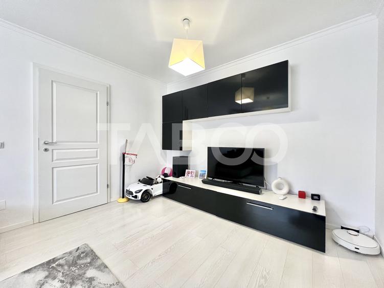 Apartament cu 3 camere 2 balcoane in Grigorescu izolat cu lift si boxa