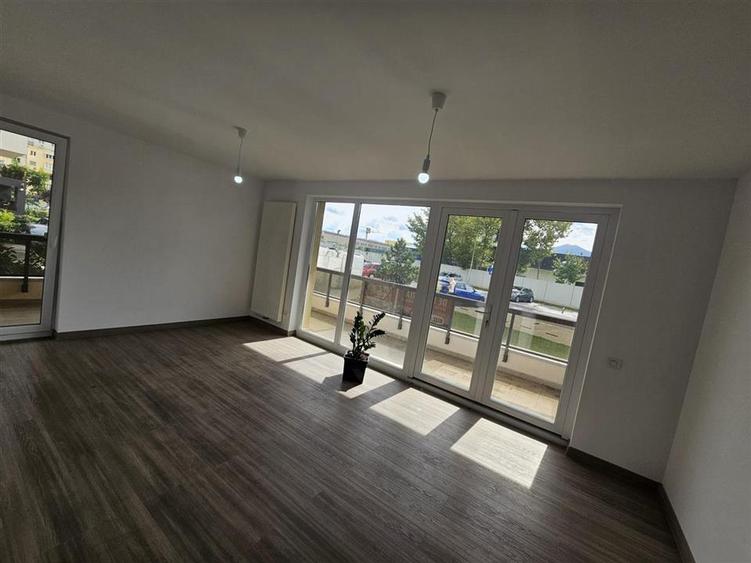 Spatiu Comercial 85mp URBAN PLAZA