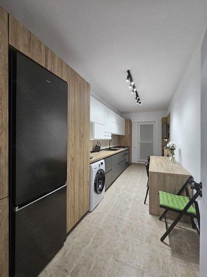 Vanzare Apartament 87 mp, etaj 11, parcare, terasă 13 mp, bloc 2025