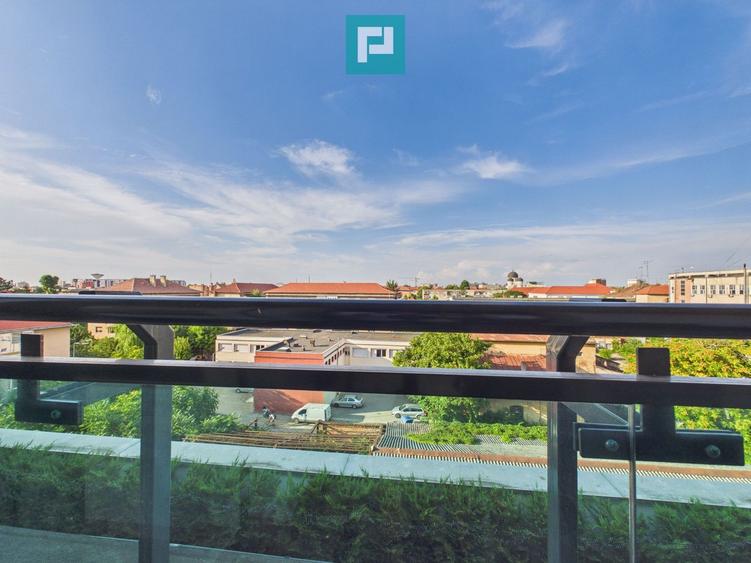 Apartament cu 2 camere la Arad Plaza