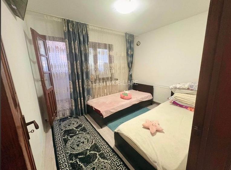 2 camere D- Pacurari - Lidl Moara de Foc - 75000 euro - 2