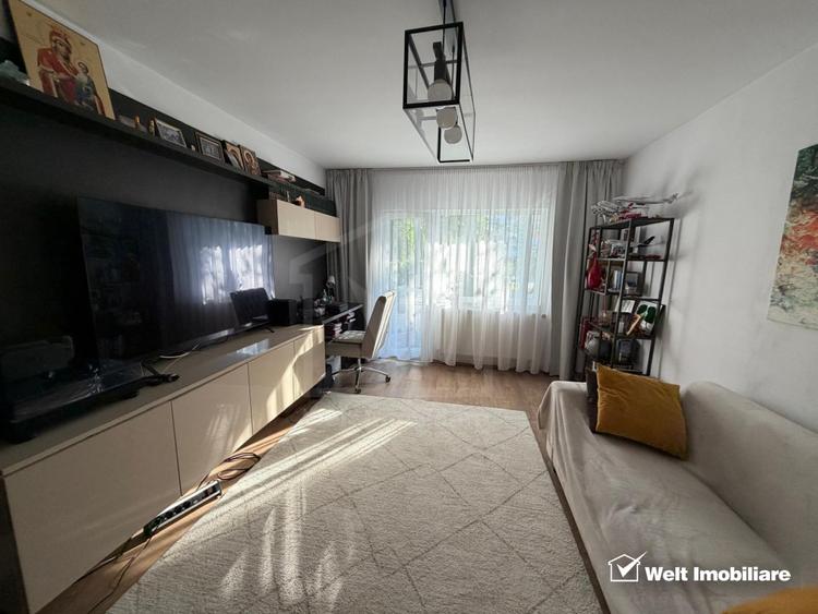 Apartament ultrafinisat cu 3 camere, mobilat si utilat, zona Ciortea !