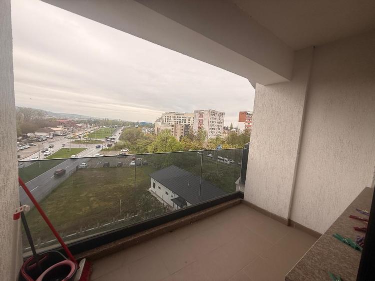 Apartament 3 camere + loc de parcare