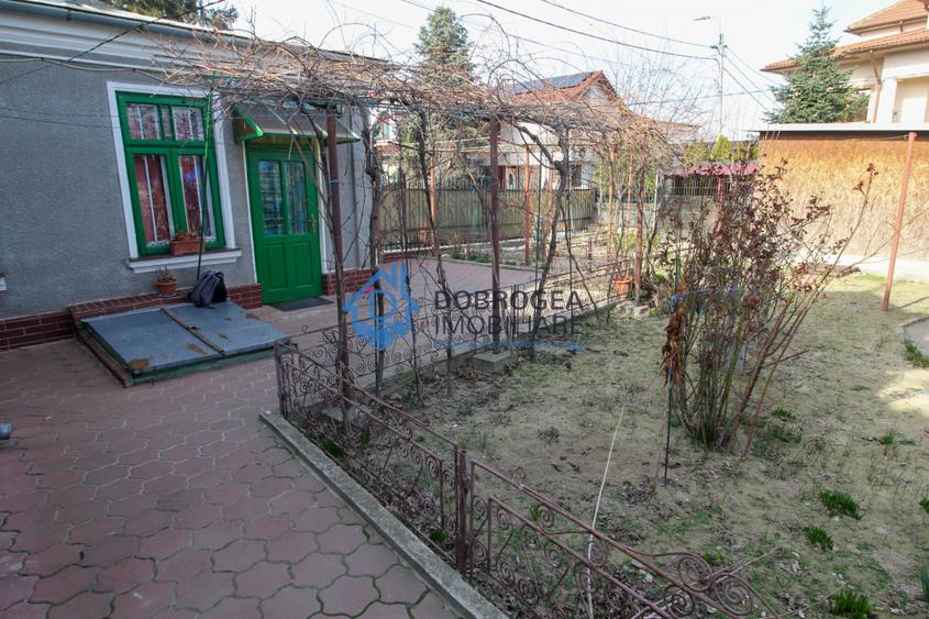 ZONA CENTRALA-CASA 3 CAMERE,SUPRAFATA UTILA 125MP, TEREN 235 MP.