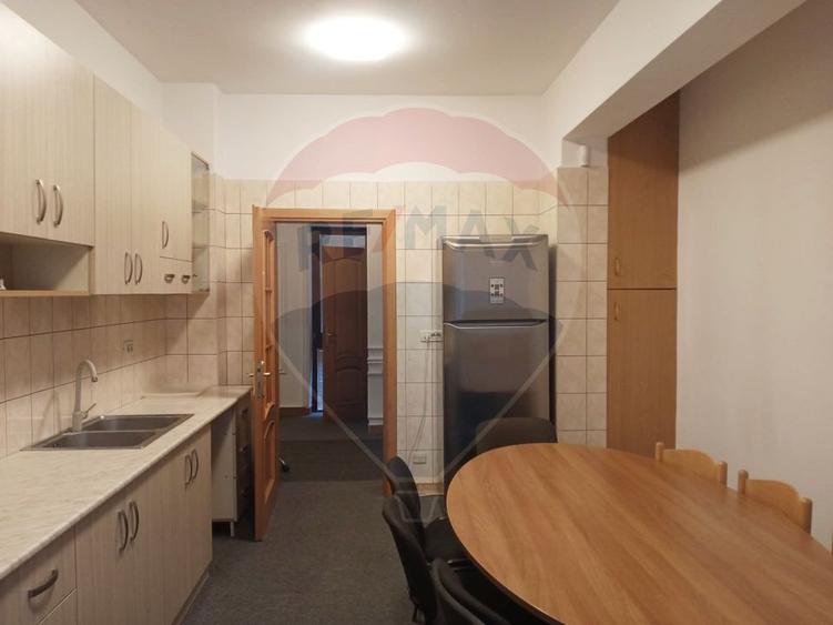 Apartament / Birou, 4 camere, Floreasca - Dorobanti, 163 mp + curte