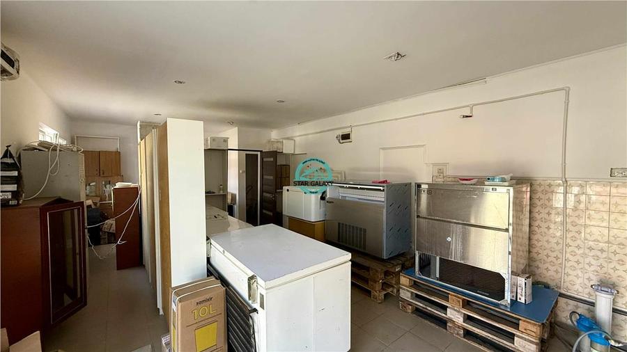 Vand casa cu 3 camere si 2 bai in zona centrala zona Casa de Pensii