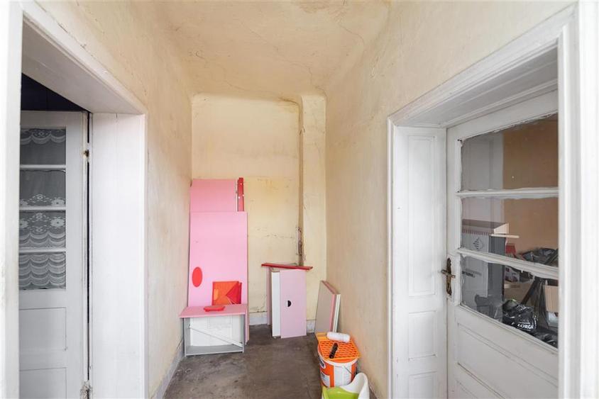 RECO Casa renovabila cu teren de 620 mp in Cantemir