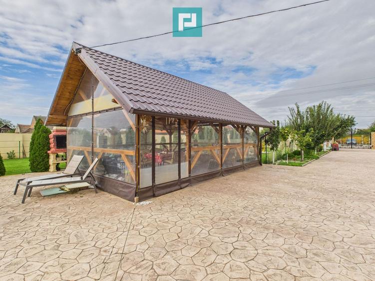Casă exclusivistă cu 4 camere, în Secusigiu, Arad