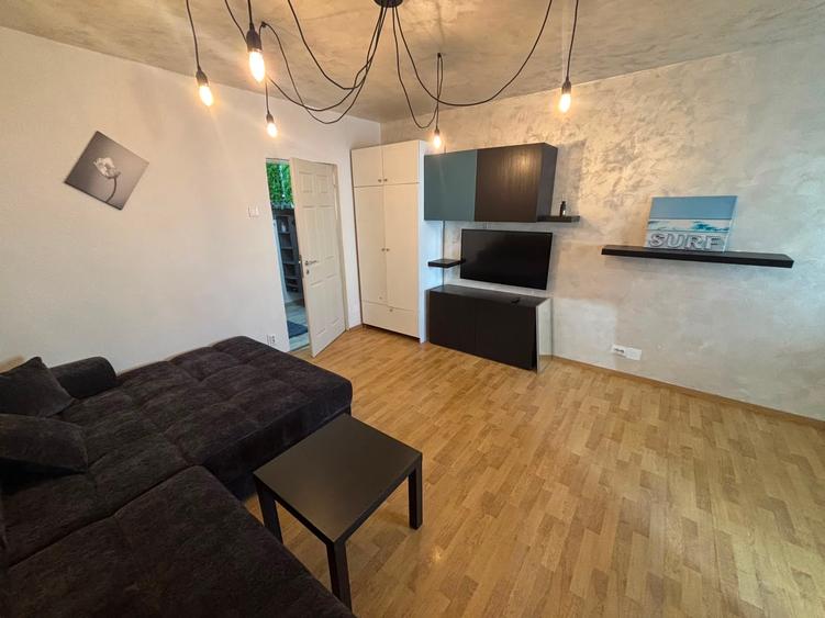 Dristor / Garsoniera moderna / 1 minut metrou