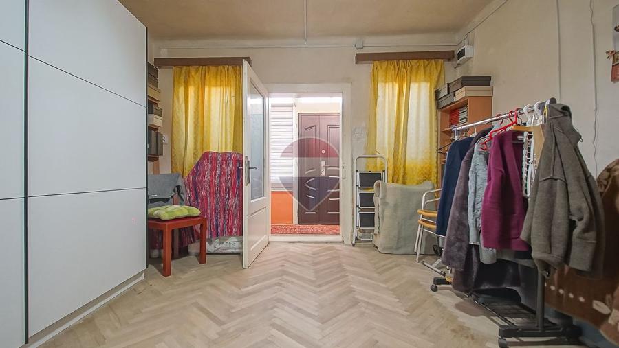 Casă tip Duplex cu două corpuri+teren 230 mp, Strada Carierei, Brașov