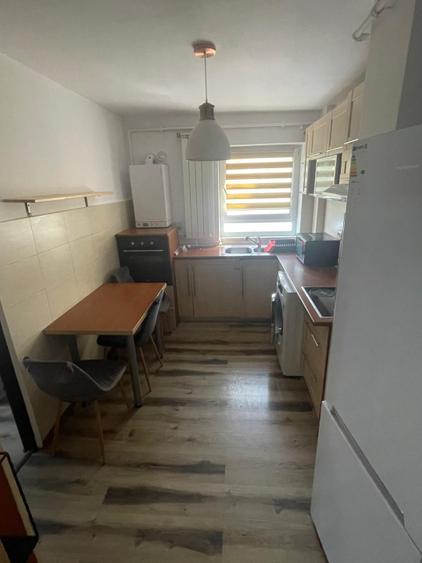 Apartament cu 2 camere, 45 mp, zona Centru