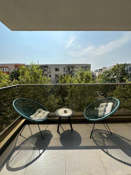 Apartament spatios Decebal/Piata Unirii (parcare si boxa incluse in pret)