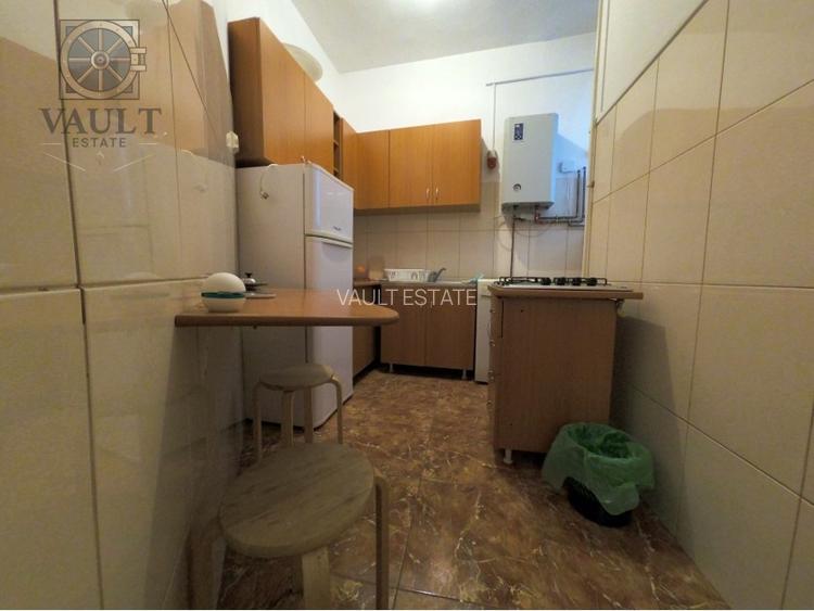 Apartament 2 camere - centrala proprie + boxa  - zona Mosilor - Risc Seismic 1 - 4