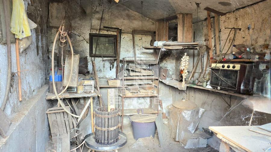 Casa cu teren in localitatea Simand
