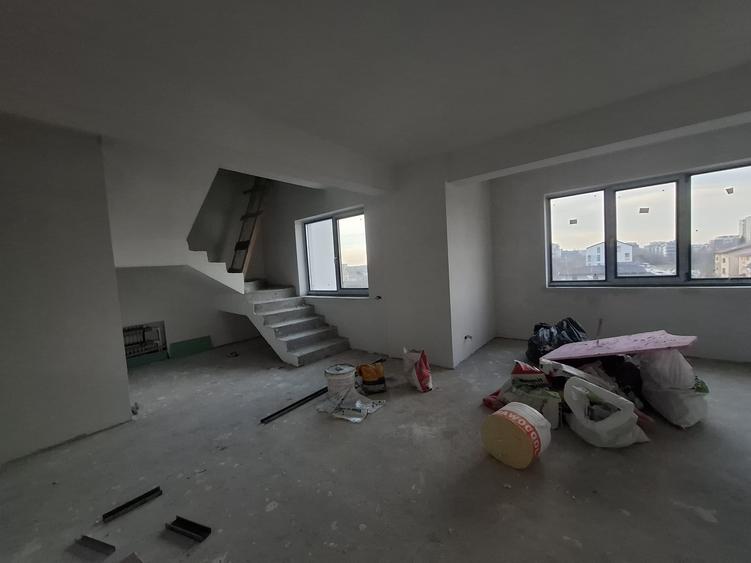 Penthouse zona Prelungirea Ghencea