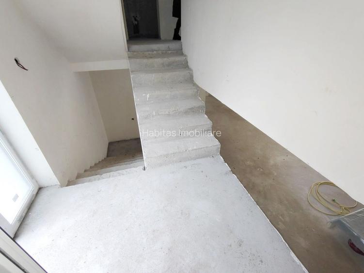 Casa cuplata, noua, intr-o zona de case- linistita,in Dambul Rotund - 32