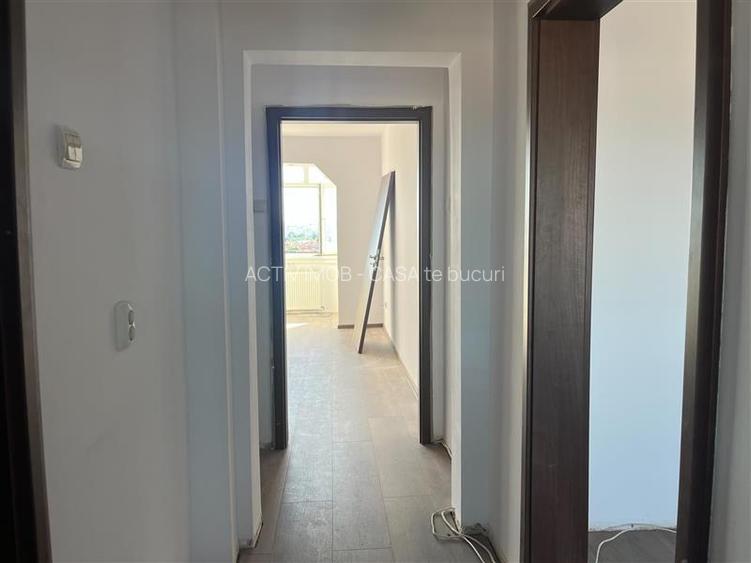 Lugoj, Apartament 3 Cam., 84 Mp., Semidecomandat, et.6, Central Blocul Postei - 24