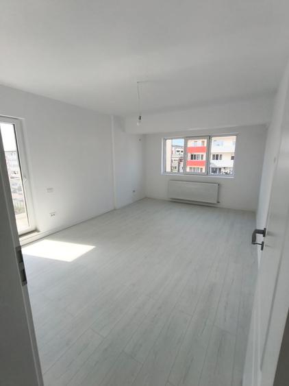 Metrou Berceni Biruintei 2 camere decomandat.