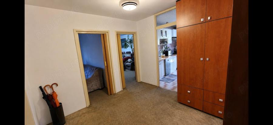 APARTAMENT DE VÂNZARE CU 4 CAMERE IN ZONA MILITARI-GORJULUI