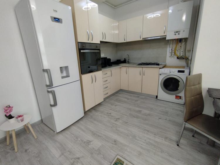 Mamaia nord-apartament 2 camere decomandat