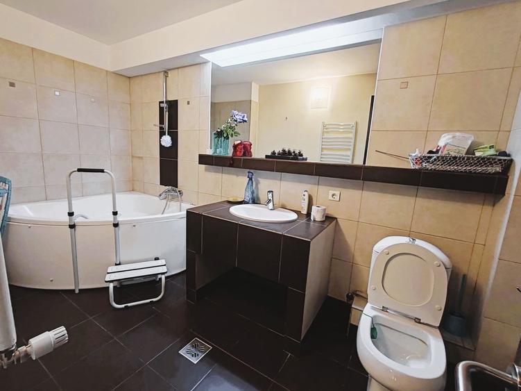 Apartament 4 camere Parc Herastrau