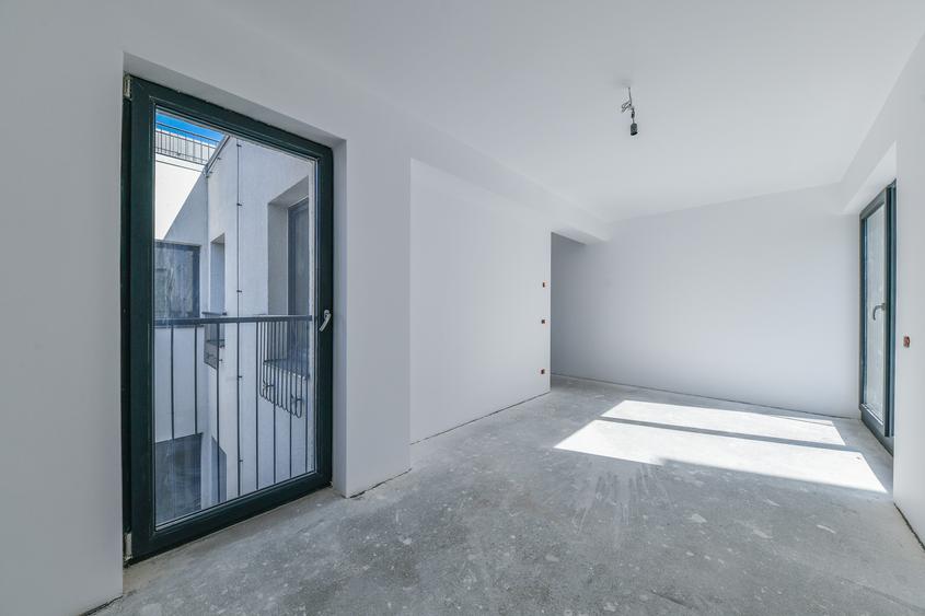 Apartament de 4 camere cu o terasă de 43 mp plus un balcon -M99 Residence