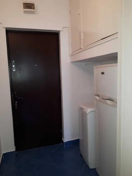Dristor, garsoniera langa metrou, etaj 7, mobilata , utilata