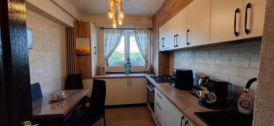 🏡 De închiriat 3 camere nemobiltate, Port, 500 Euro/luna